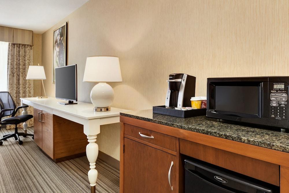 Hilton Garden Inn Roseville Exterior foto